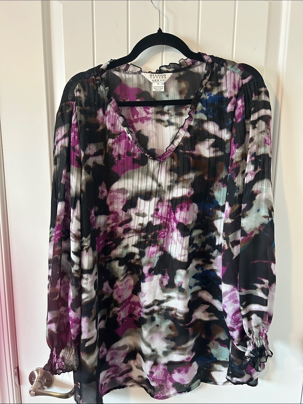 Allison Taylor Black, Purple & White Floral V-Neck Blouse